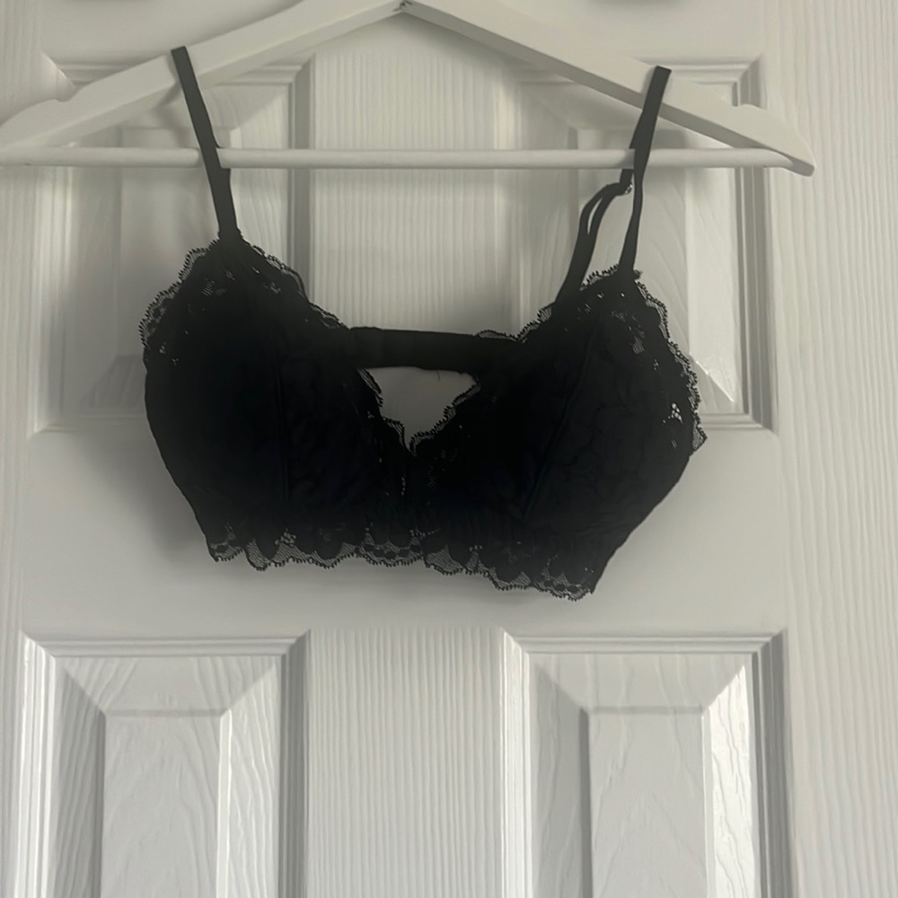 Hollister Bra
